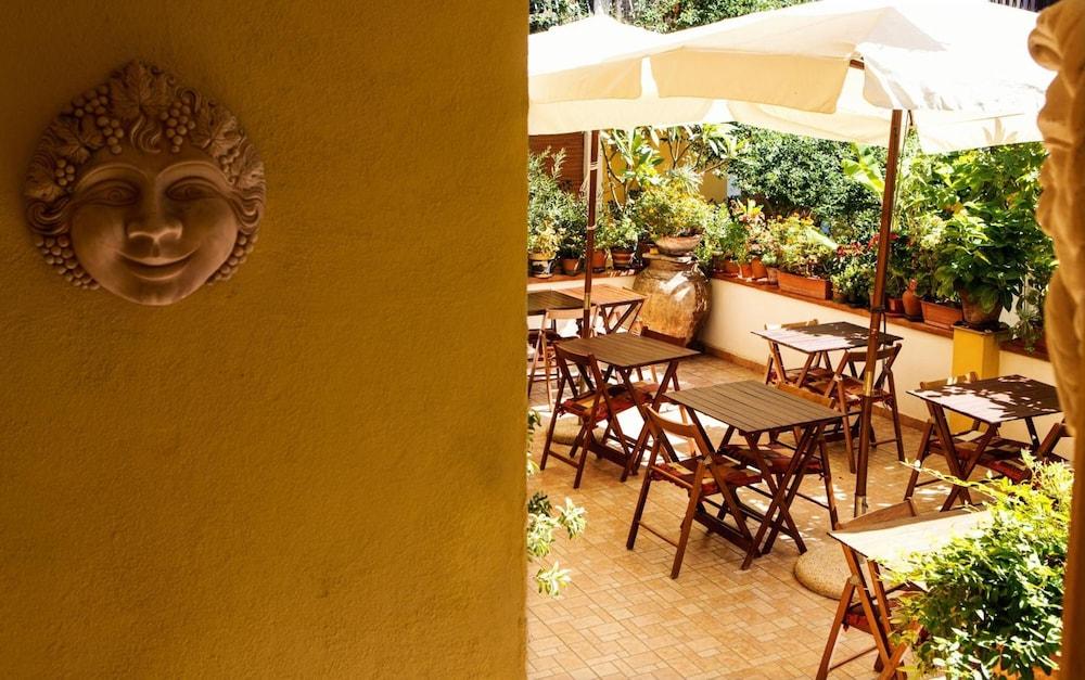 Hotel Donna Rosa SantʼAlessio Siculo Exterior foto