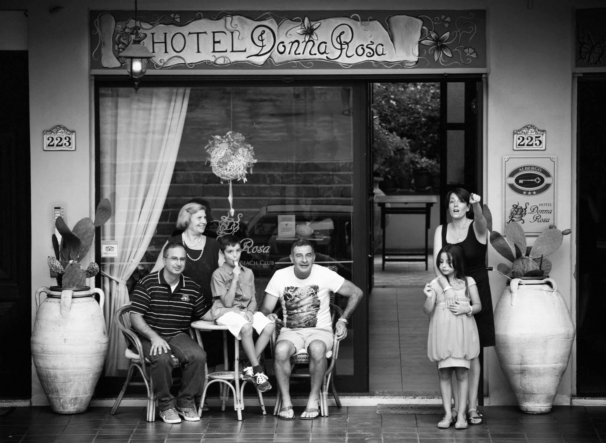 Hotel Donna Rosa SantʼAlessio Siculo Exterior foto